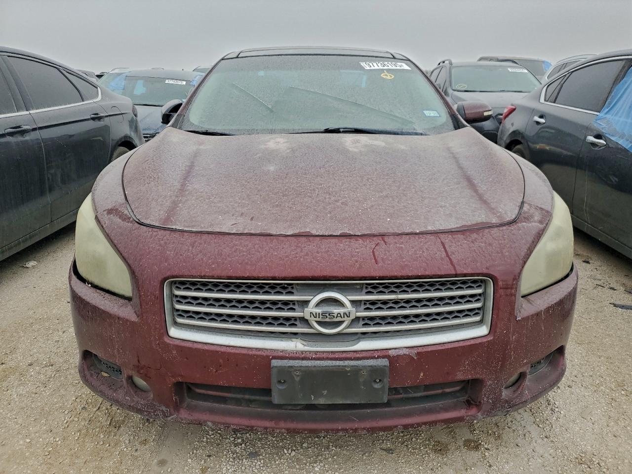 Nissan Maxima S Image 4