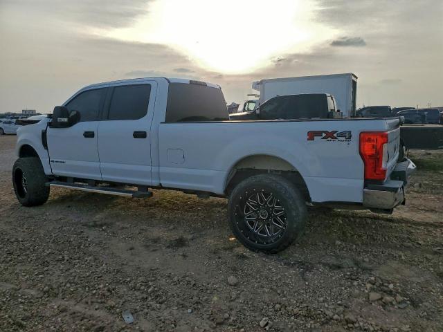 Ford F-250 Super Duty Image 7