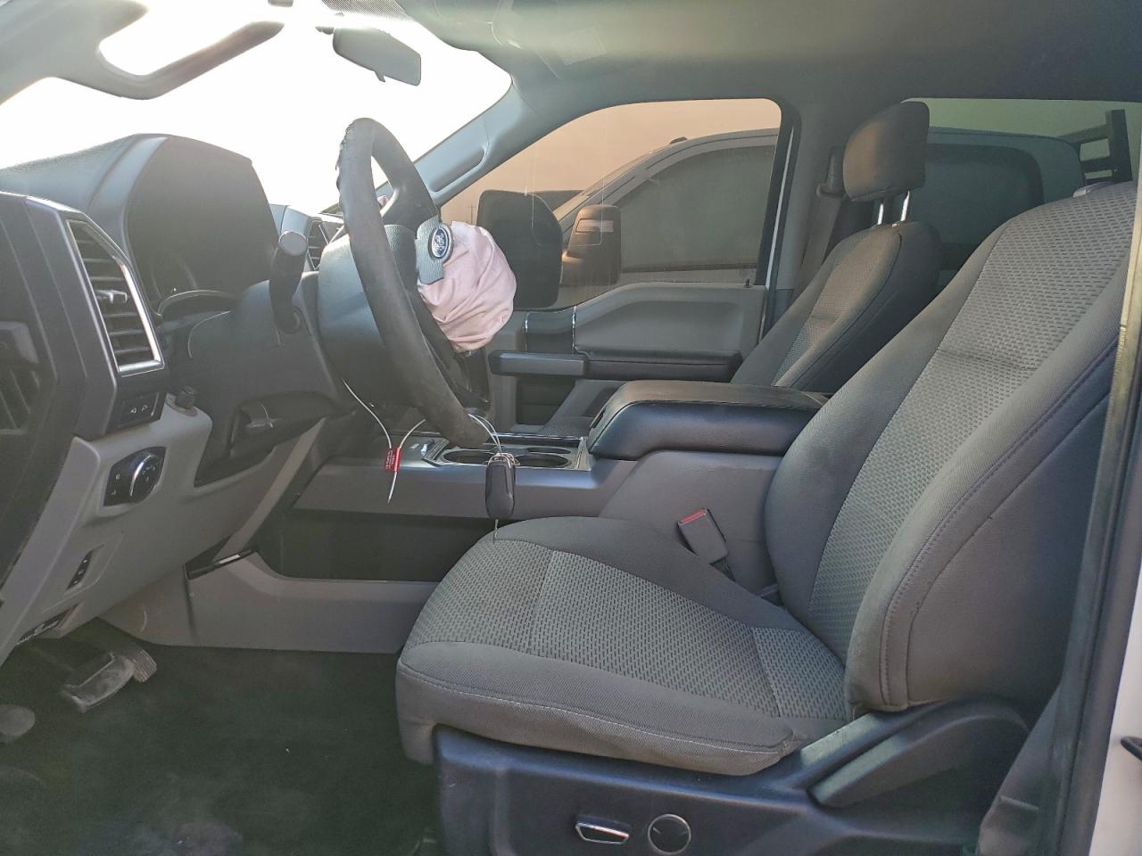 Ford F-250 Super Duty Image 6