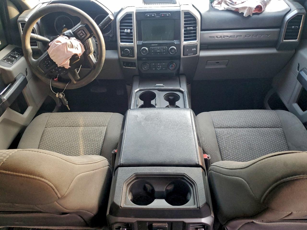 Ford F-250 Super Duty Image 4