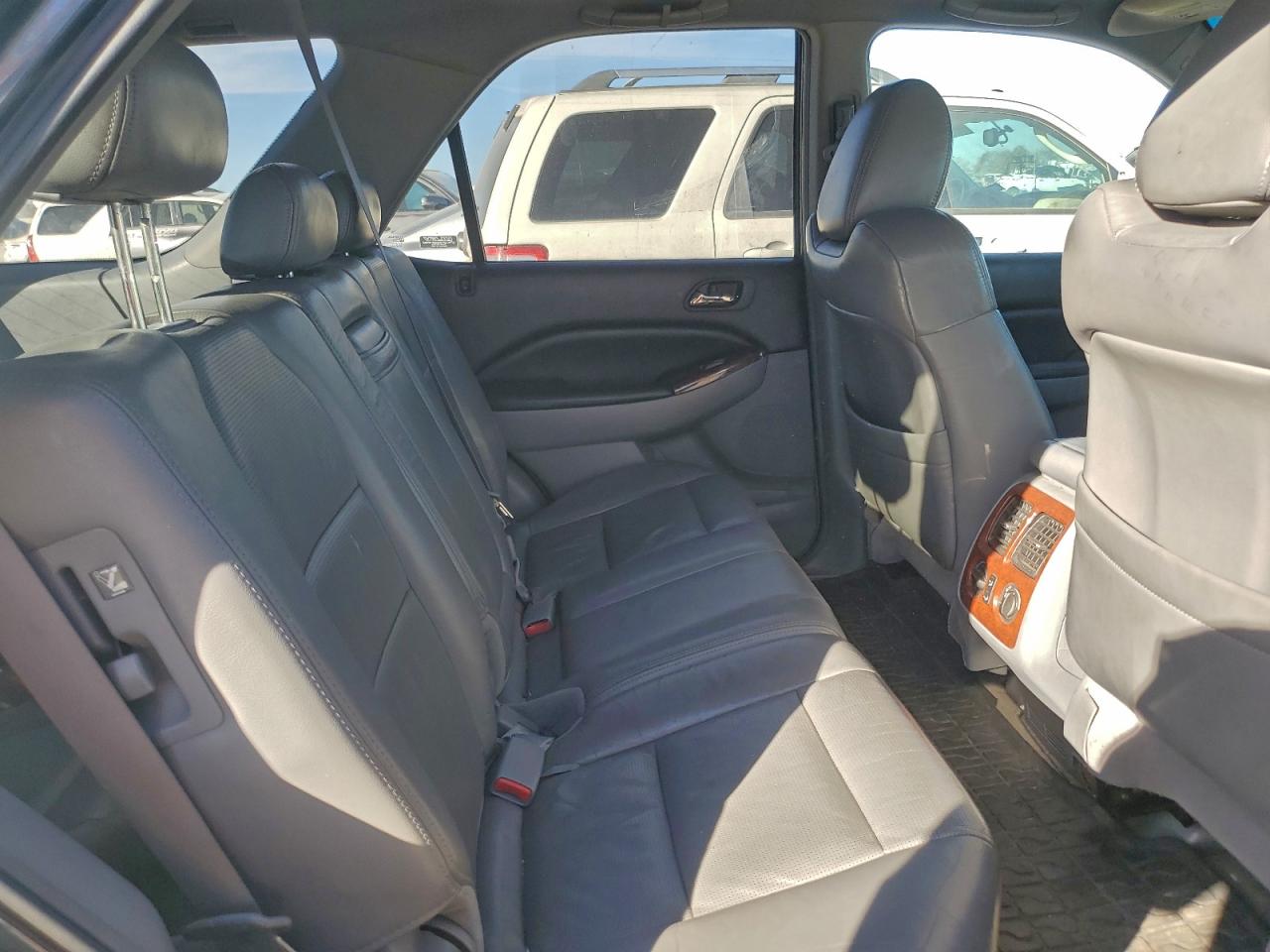 Acura MDX Touring Image 8