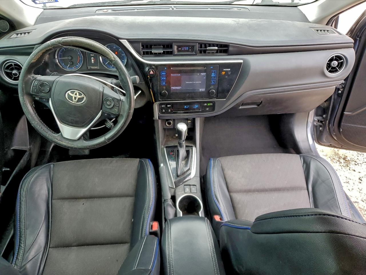 Toyota Corolla L Image 5