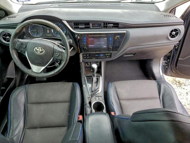 Toyota Corolla L Image 5