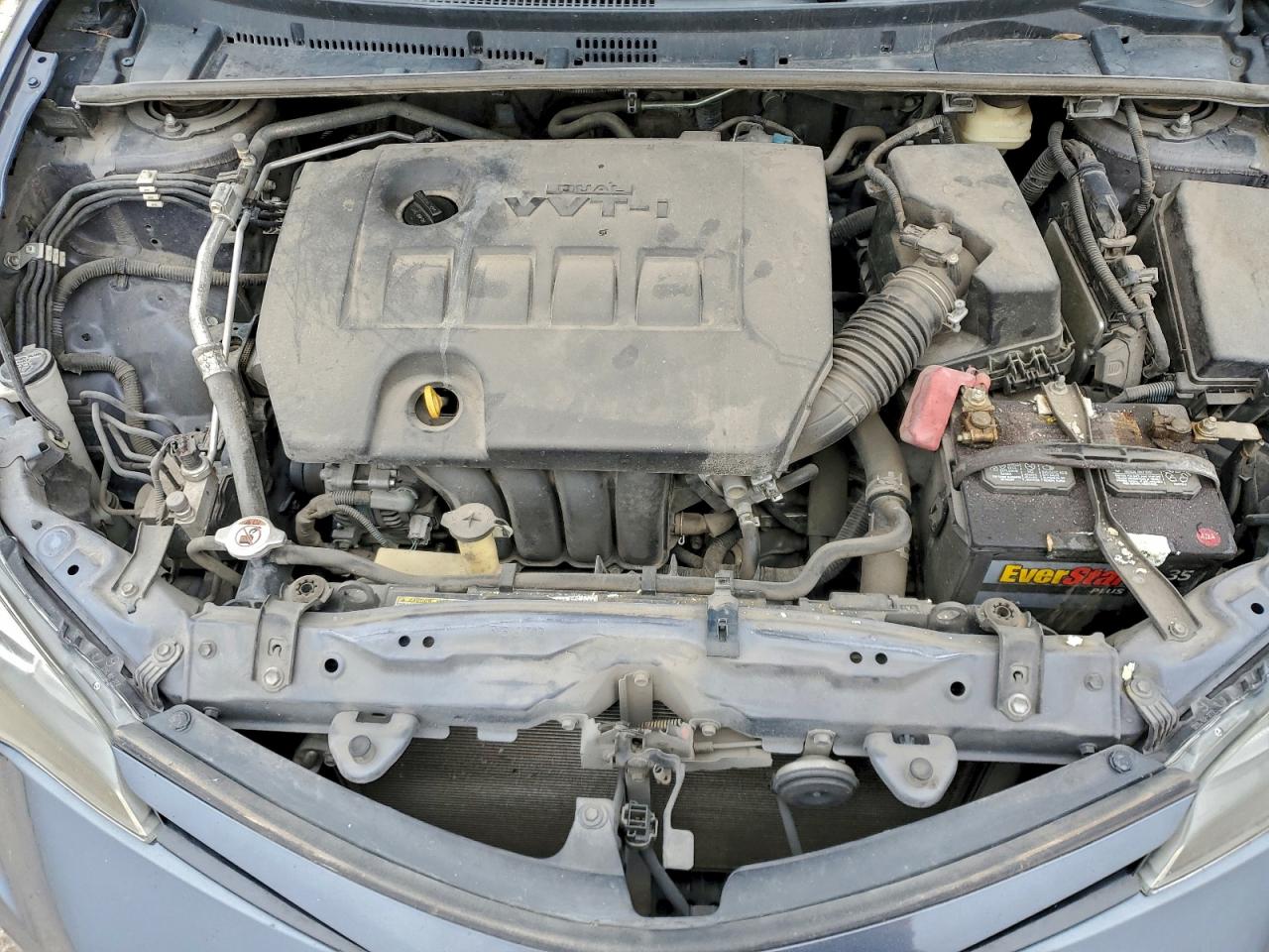 Toyota Corolla L Image 2