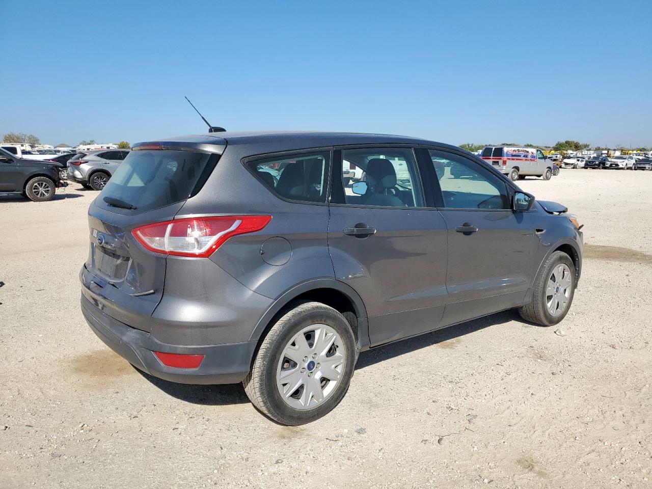 Ford Escape S Image 3
