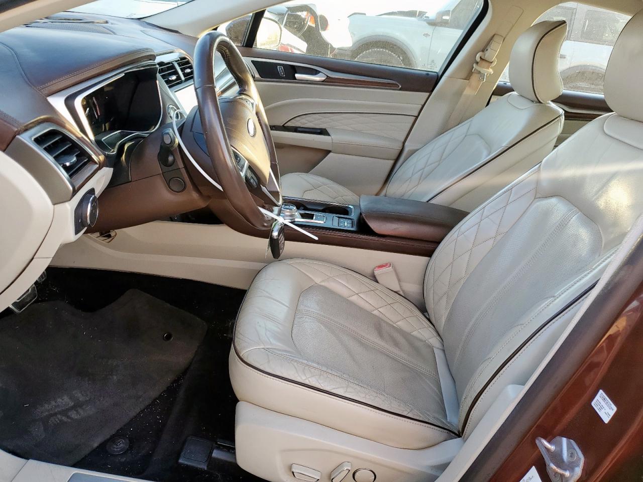 Ford Fusion Titanium Hev Image 7