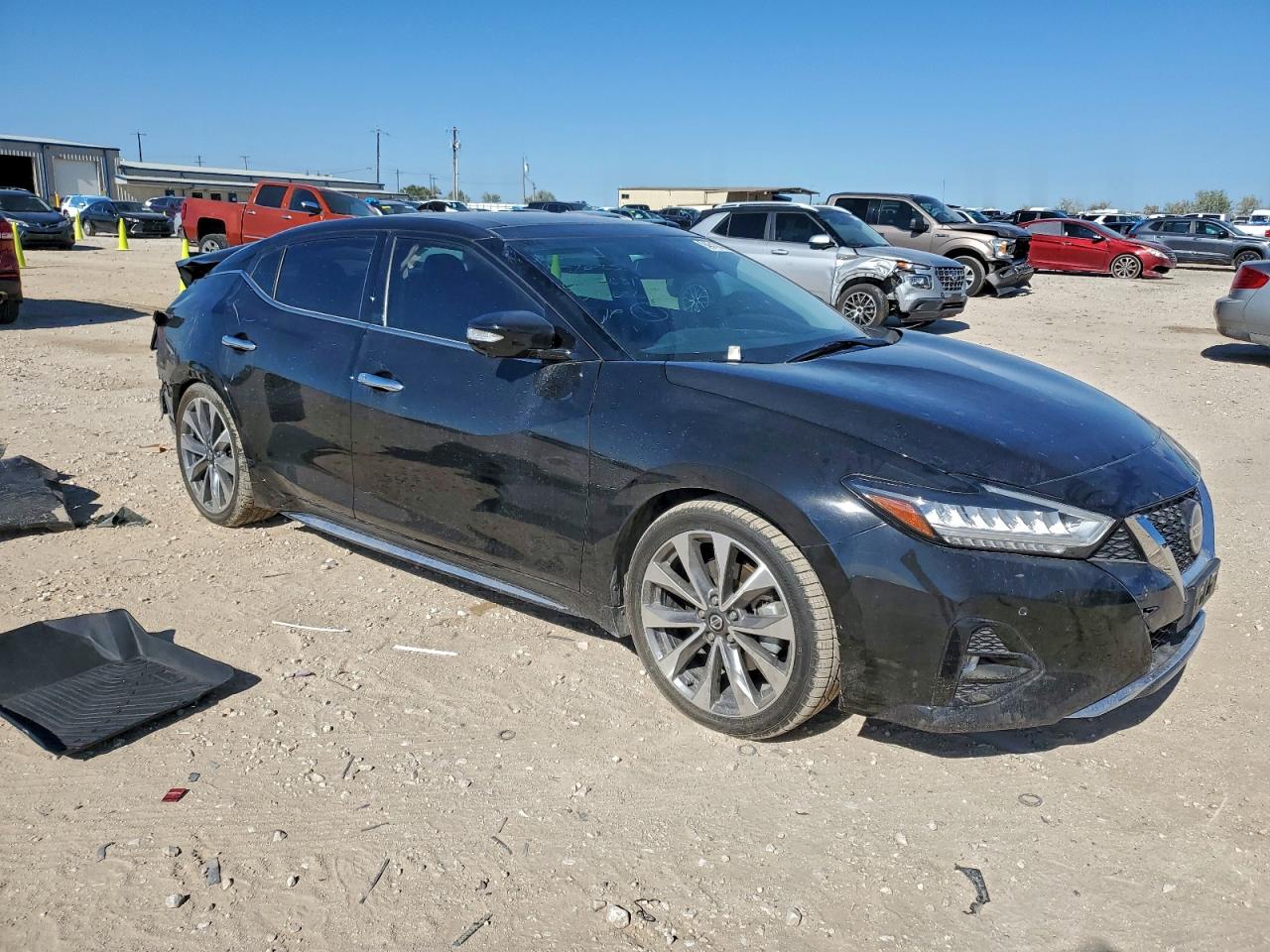 Nissan Maxima Platinum Image 7