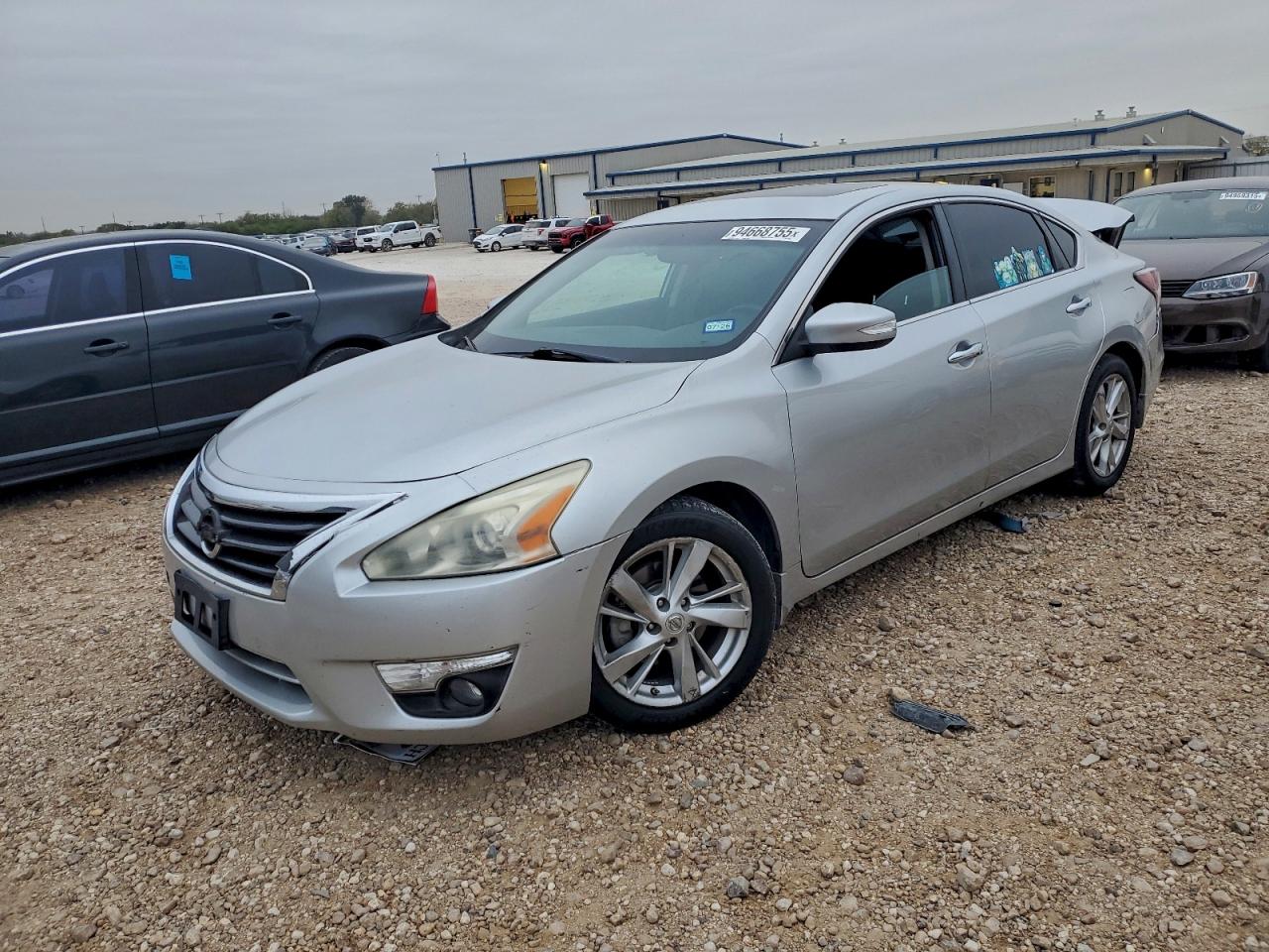 Nissan Altima 2.5 Image 1