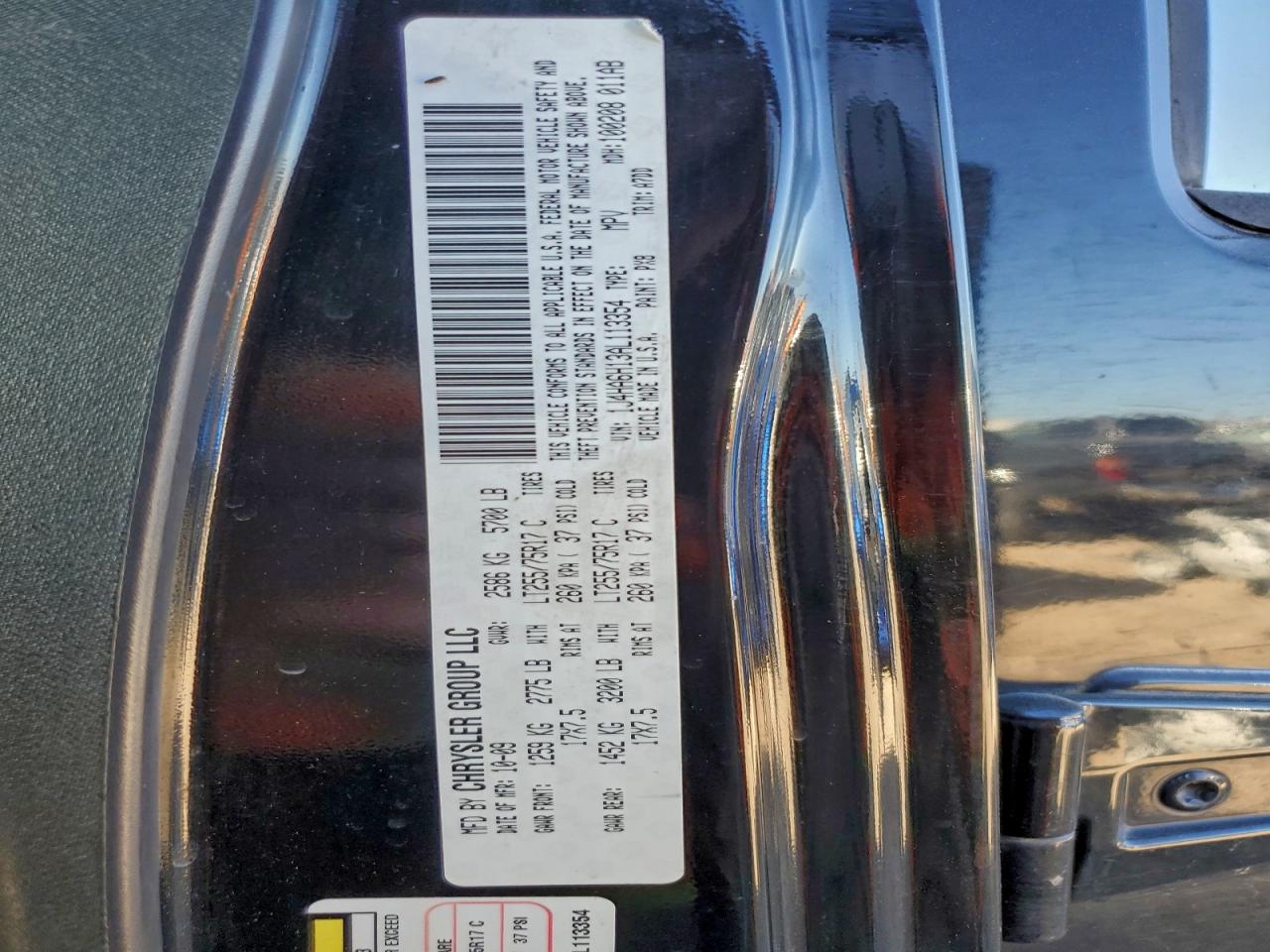 Jeep Wrangler Rubicon Image 10