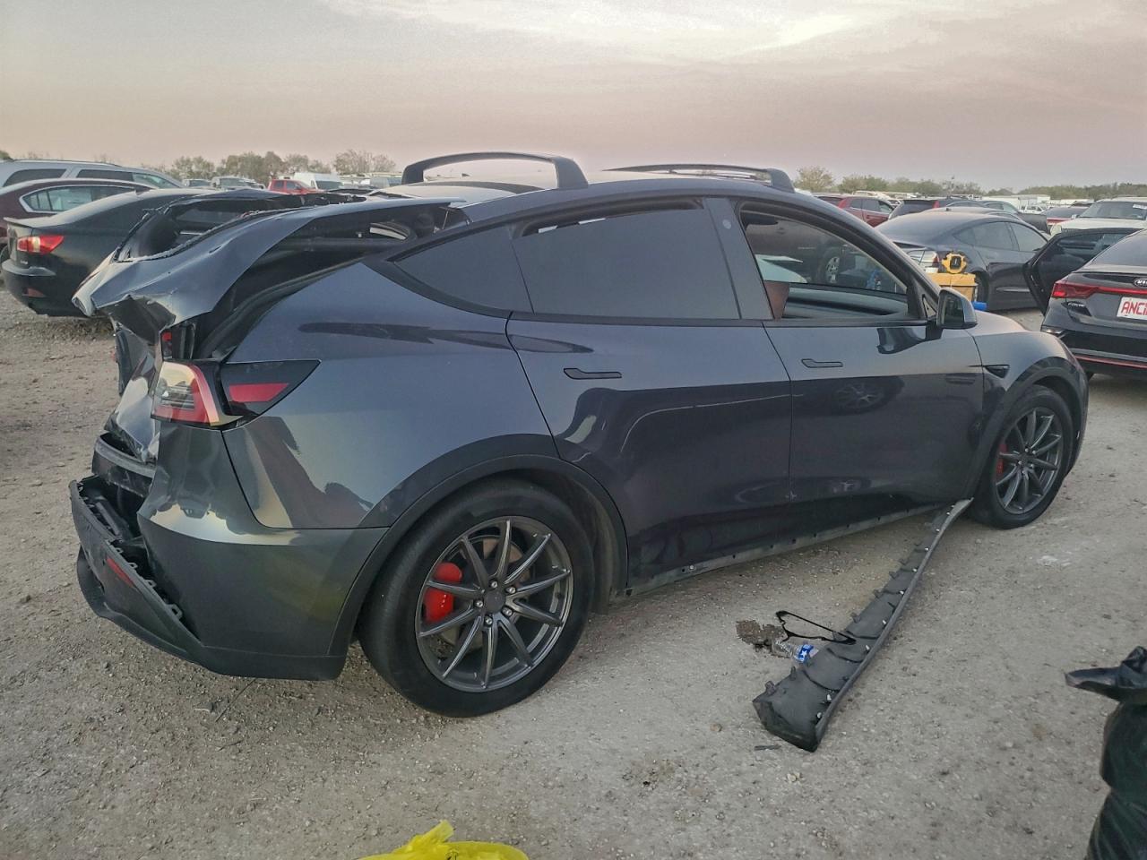 Tesla Model Y Image 11