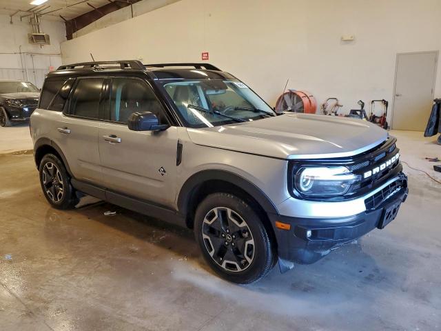 Ford Bronco Outer Banks Image 4