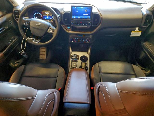 Ford Bronco Outer Banks Image 8