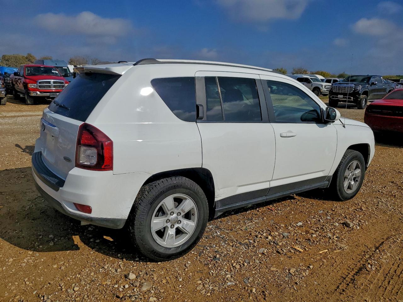 Jeep Compass Latitude Image 9
