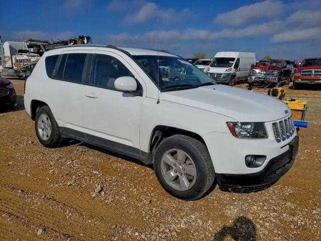 Jeep Compass Latitude Image 3
