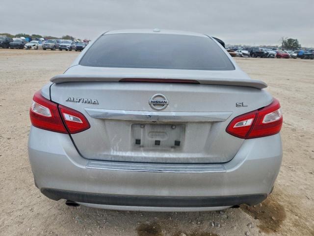 Nissan Altima 2.5 Image 10