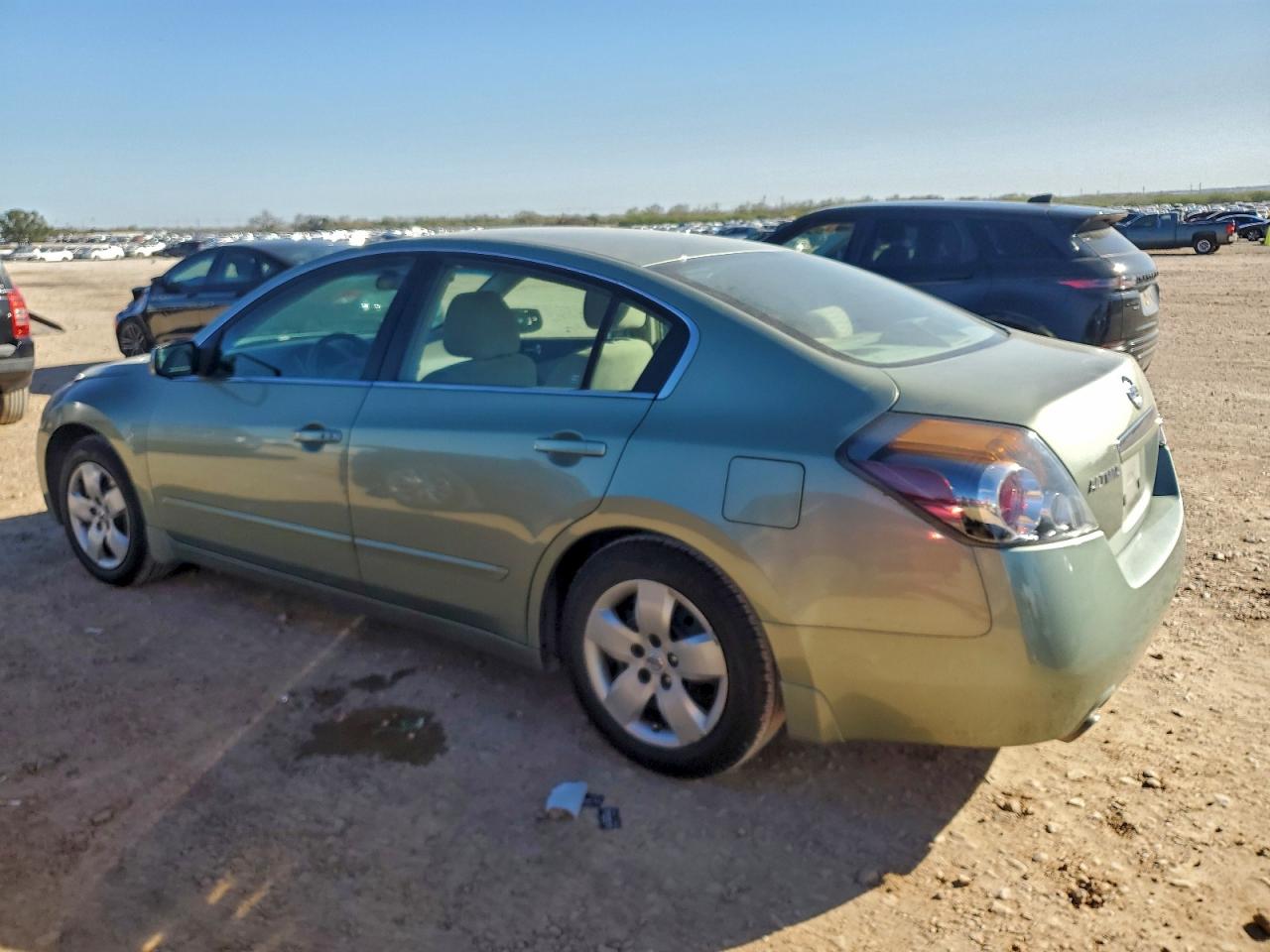 Nissan Altima 2.5 Image 4