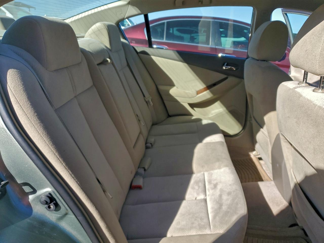 Nissan Altima 2.5 Image 11