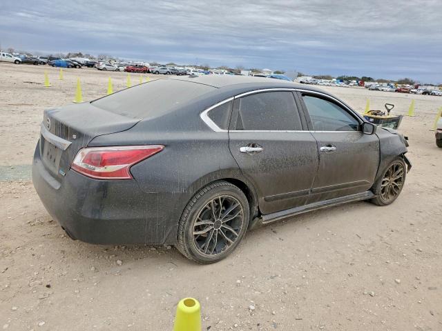 Nissan Altima 2.5 Image 3