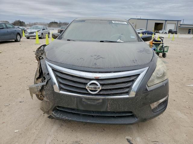 Nissan Altima 2.5 Image 4