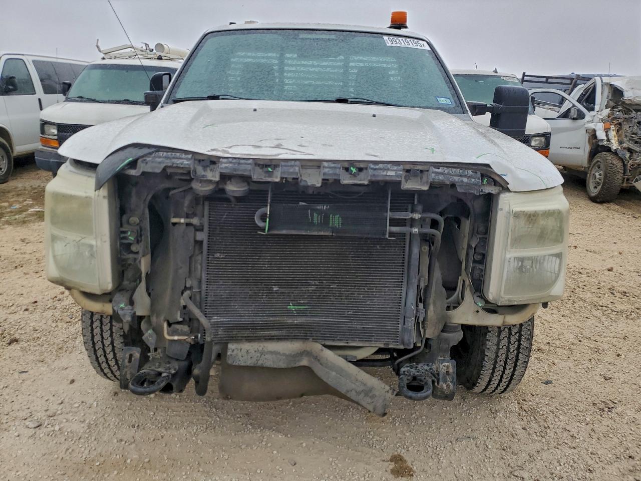 Ford F-250 Super Duty Image 2