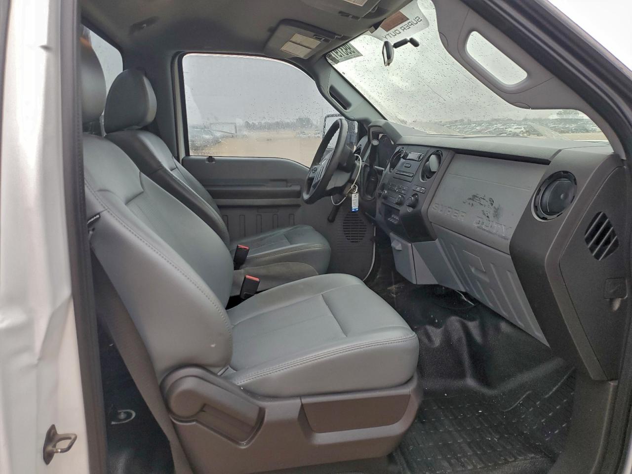 Ford F-250 Super Duty Image 9